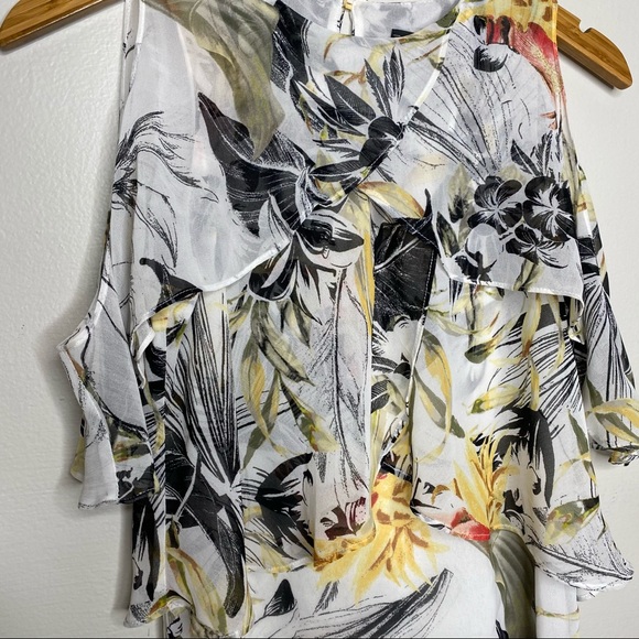 WHBM Floral Cold Shoulder Ruffle Blouse Size S - Picture 5 of 10